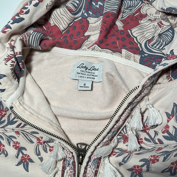 🎁 3 for $15. GUC Lucky Brand softest knit hoodie Size S - Picture 3 of 4